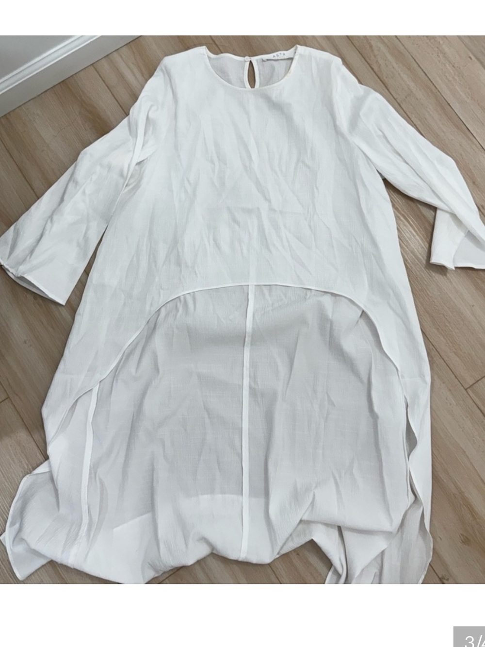 ASTR the Label White Long-Sleeve Draped Women's Top - Picture 3 of 3